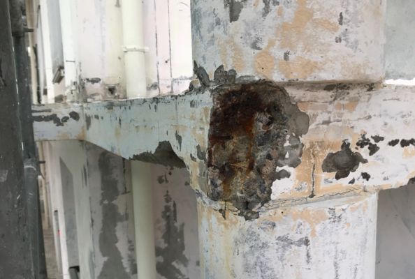 Corrosion sur batiment